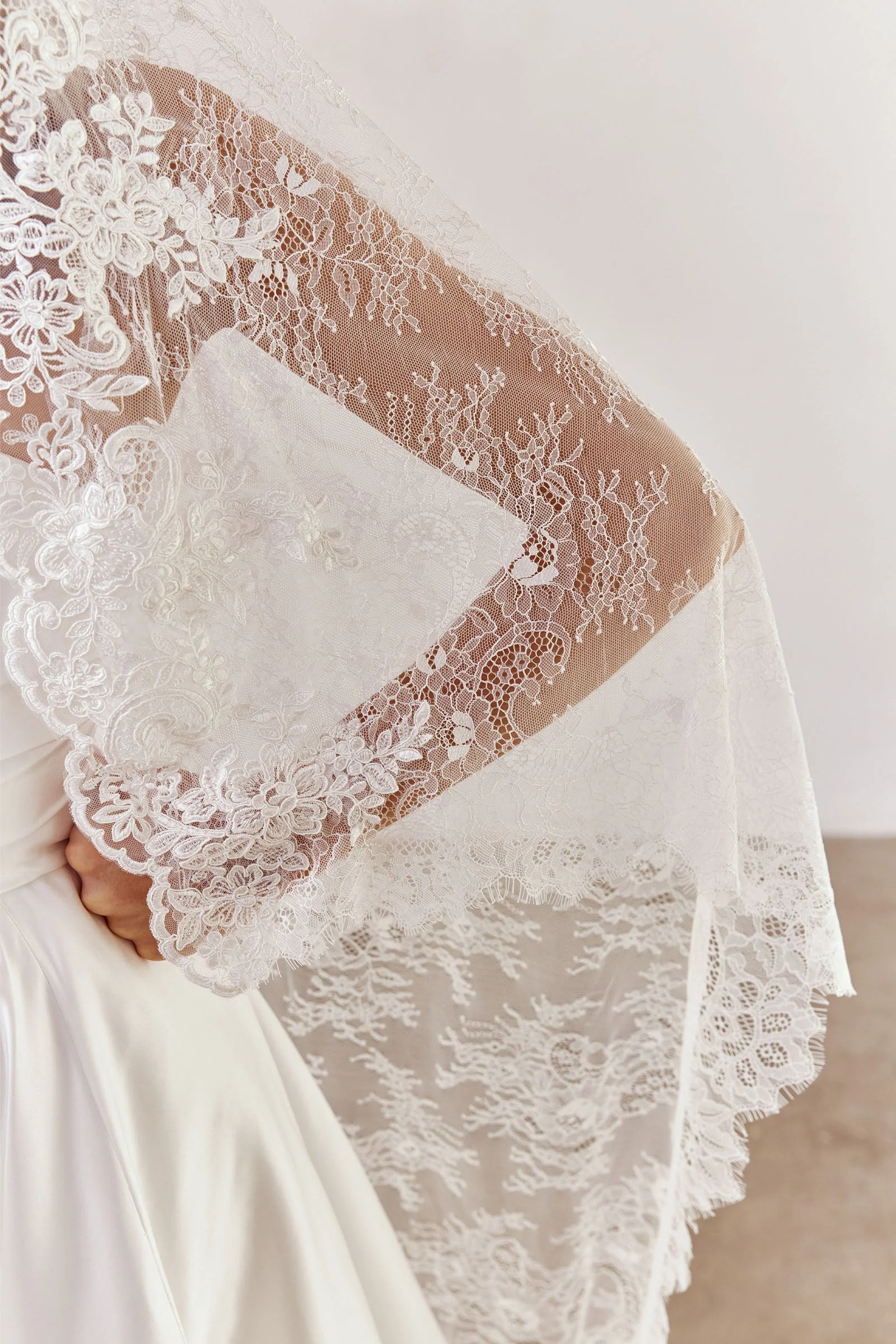 Alchemy Mantilla Veil - Image 17