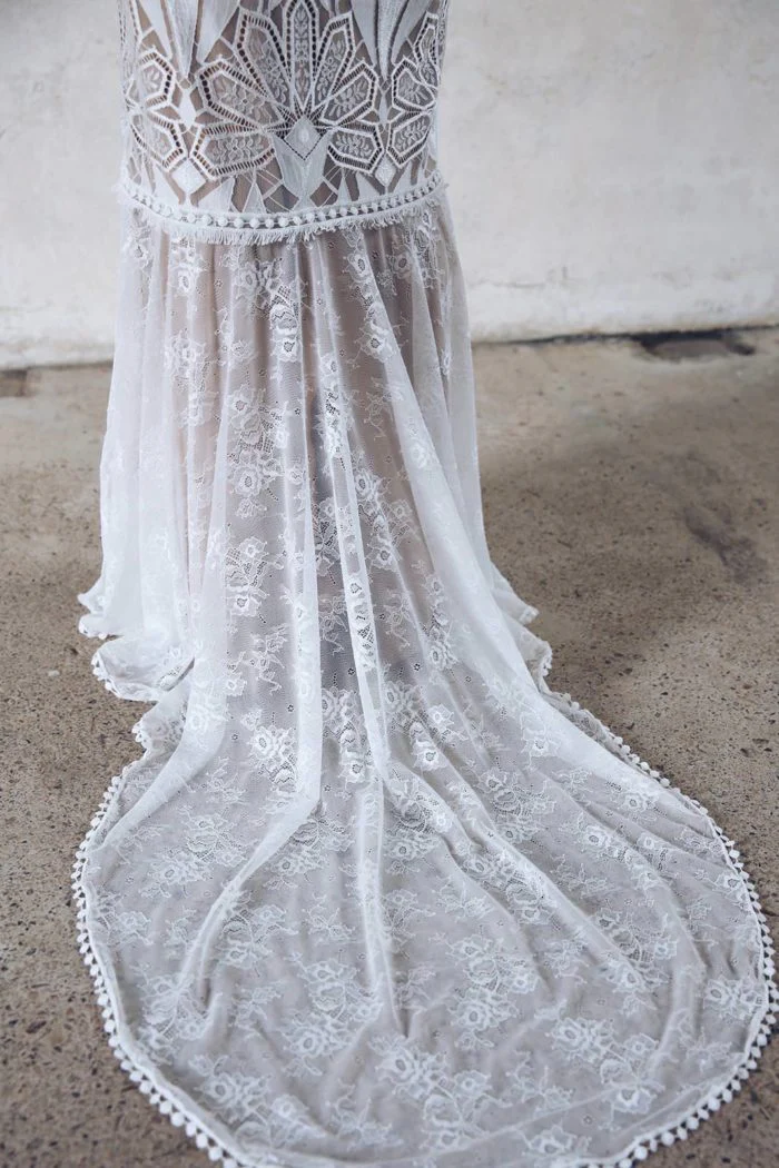 Emanuela - Image 15